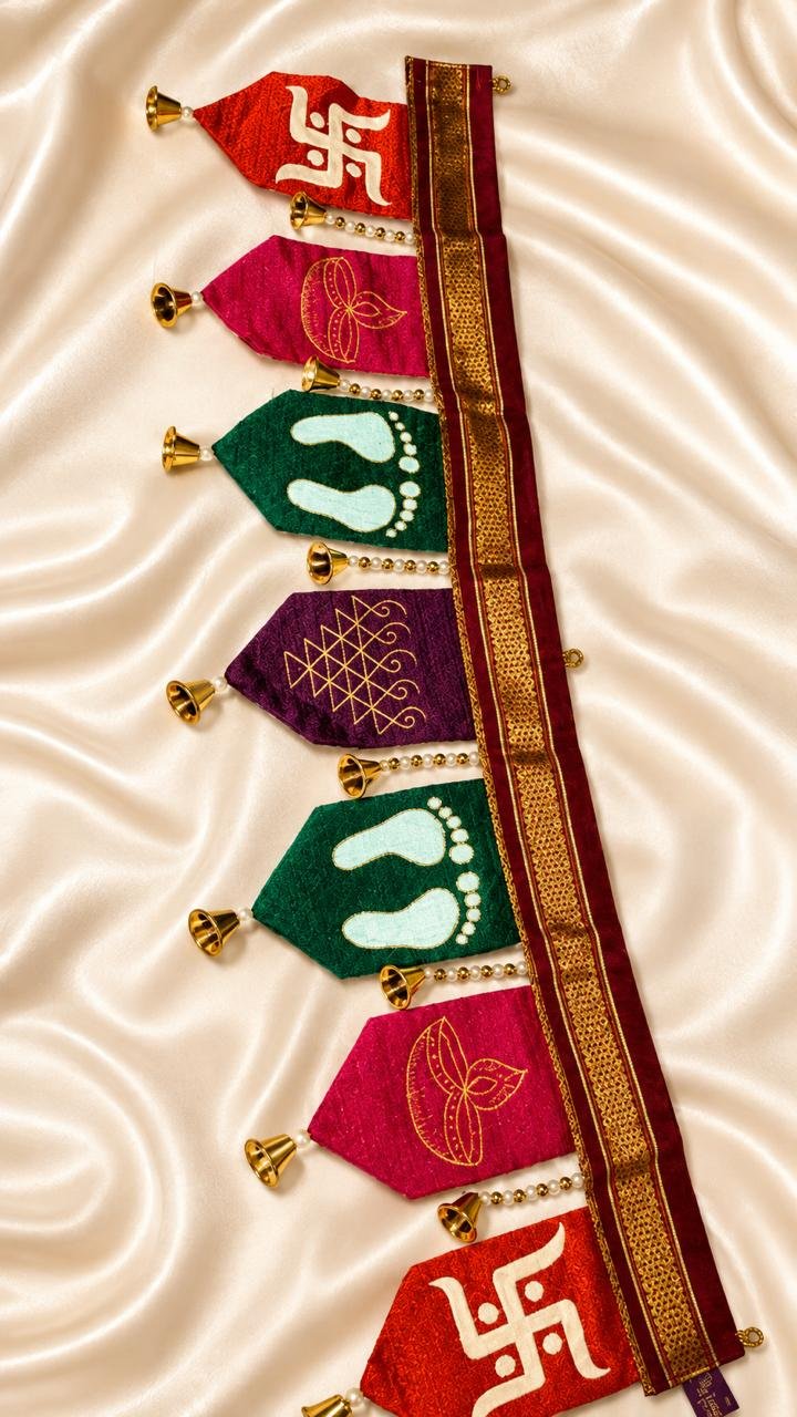 HANDPAINTED KHUN TORAN